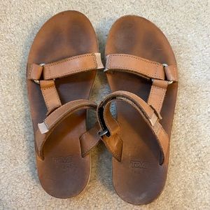 Teva Leather Universal Slide